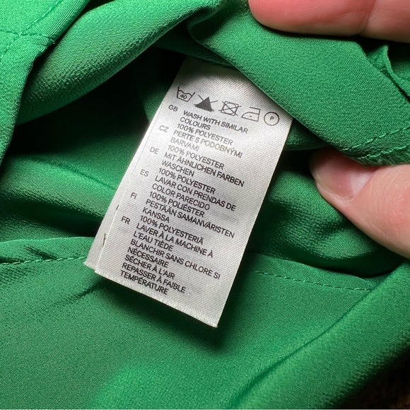 H&M Women's Green Button Down Ruffle Placket Sleeveless Blouse Size 4 - Picture 7 of 8